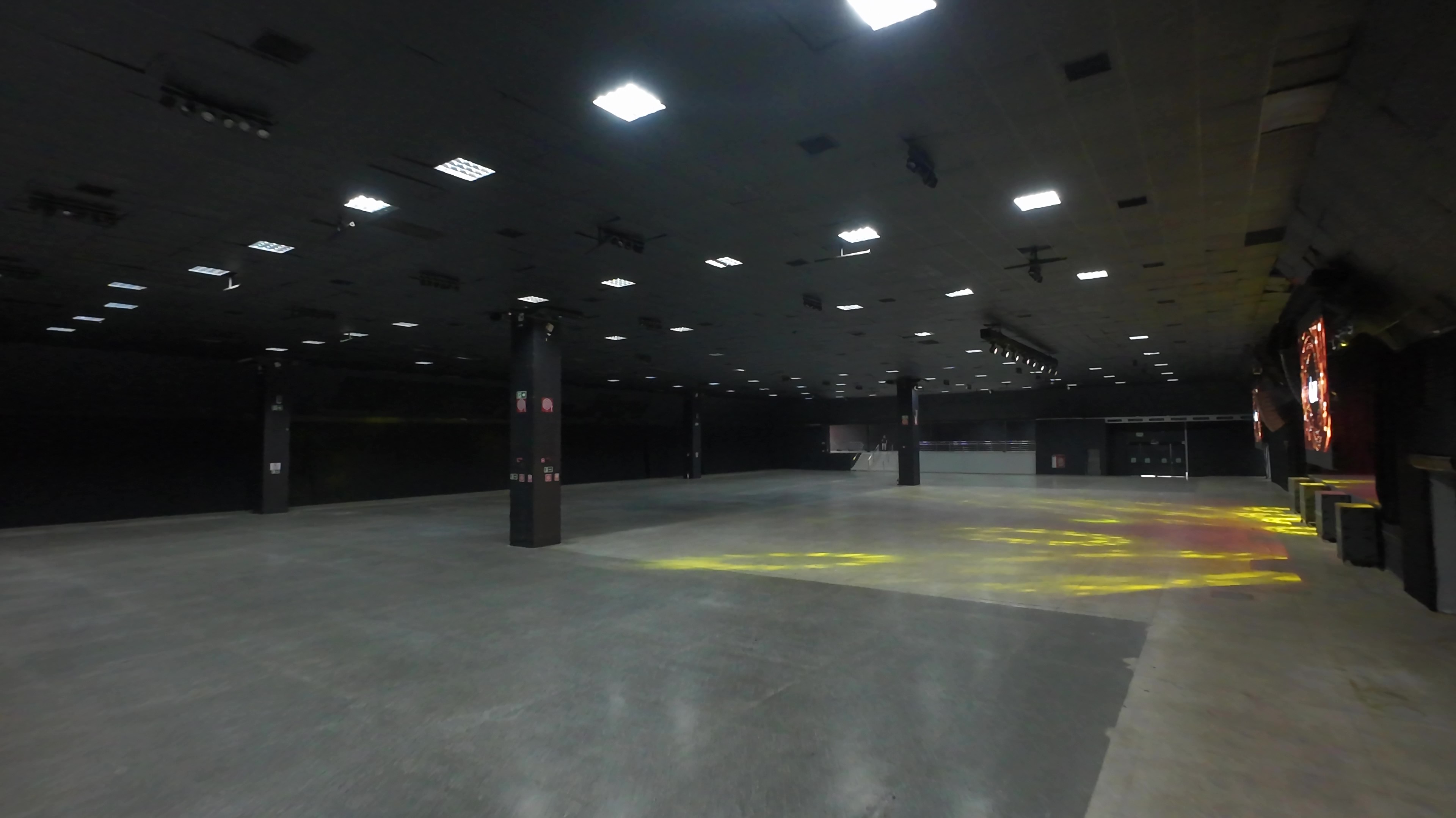 Salão Ipê Amarelo preparado para evento